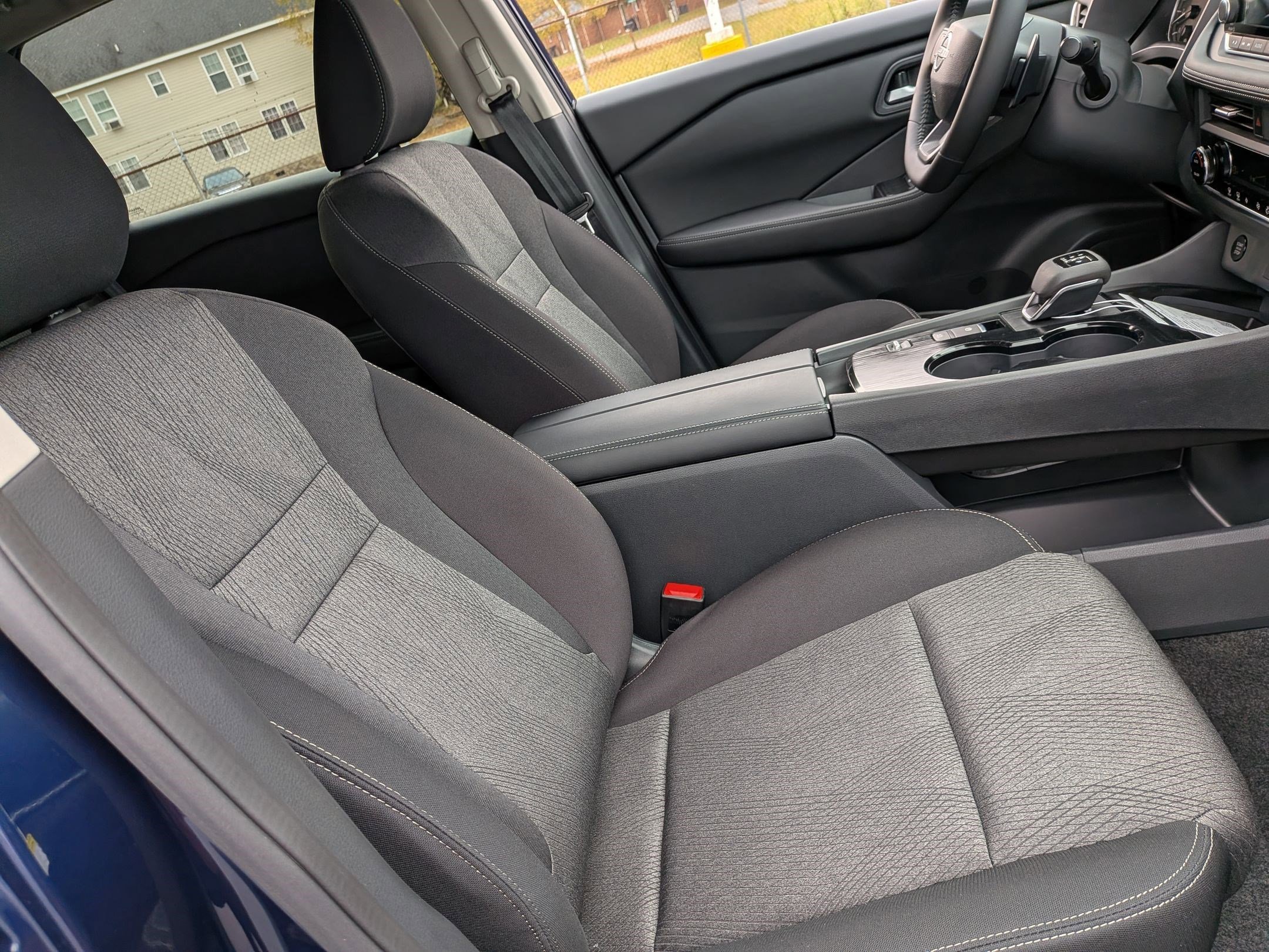 New 2026 Nissan Rogue SV FWD image 31