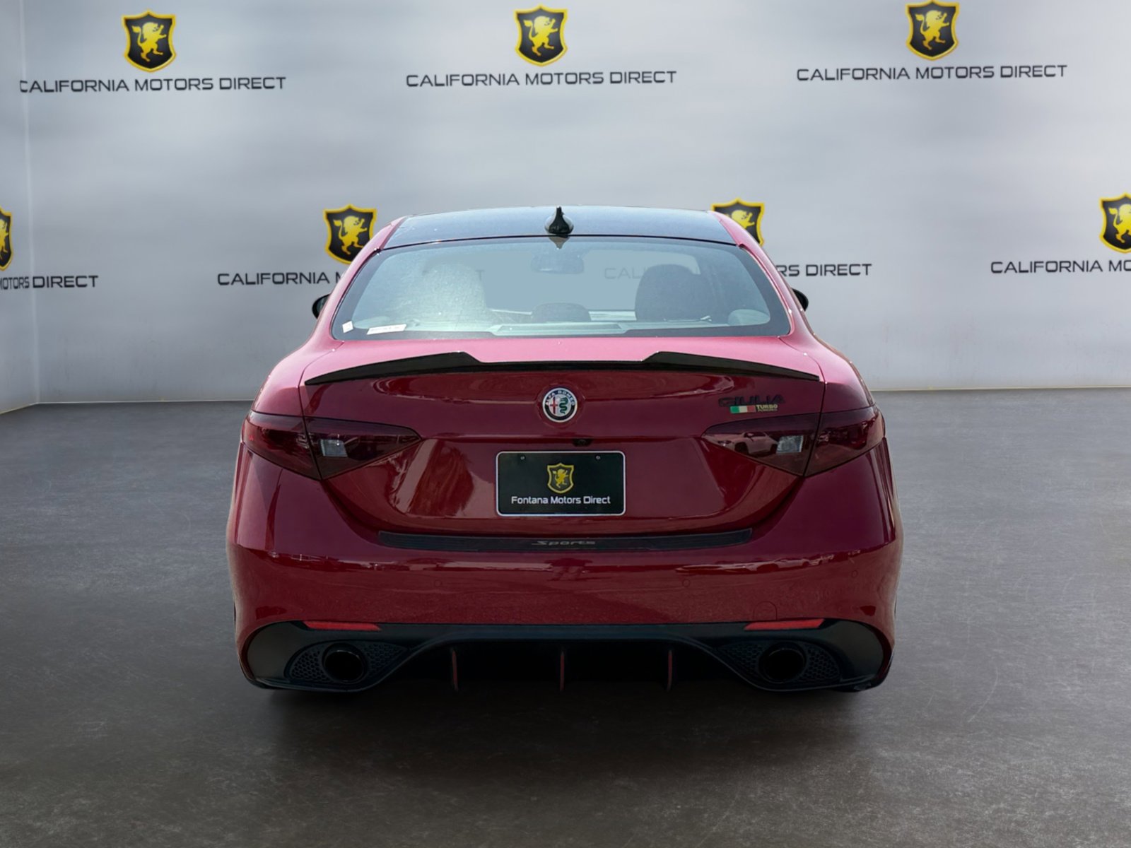 Used 2017 Alfa Romeo Giulia Ti w/ TI 19" Sport Package image 4