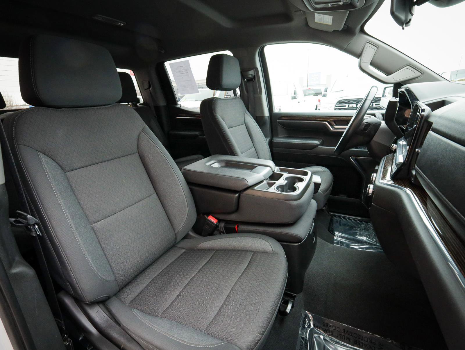 Used 2023 GMC Sierra 1500 SLE w/ X31 Off-Road Package image 23