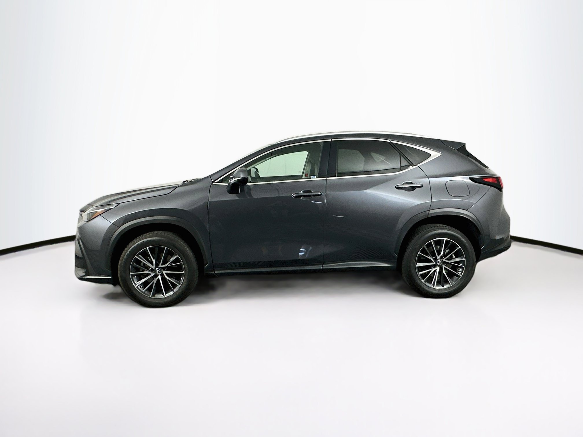 Used 2023 Lexus NX 350 AWD image 4