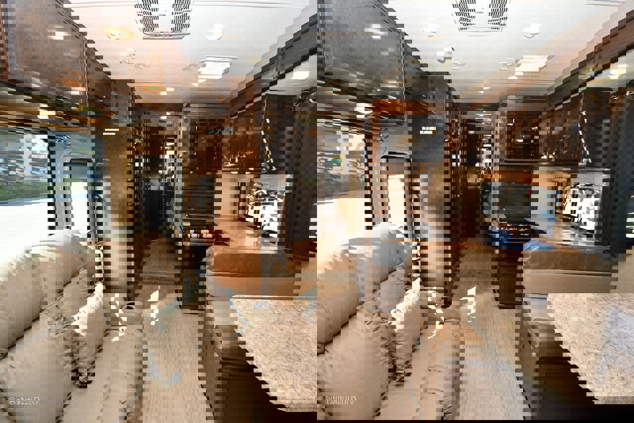 Used 2019 Ford E-450 and Econoline 450 Super Duty w/ Motorhome Prep Package image 4