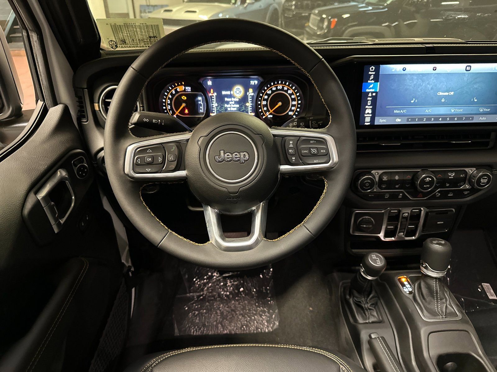 New 2026 Jeep Gladiator Sport AWD/4WD image 13