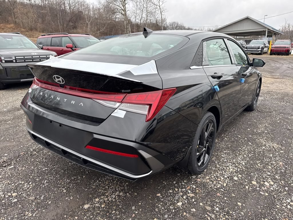 New 2026 Hyundai Elantra Sport FWD image 3