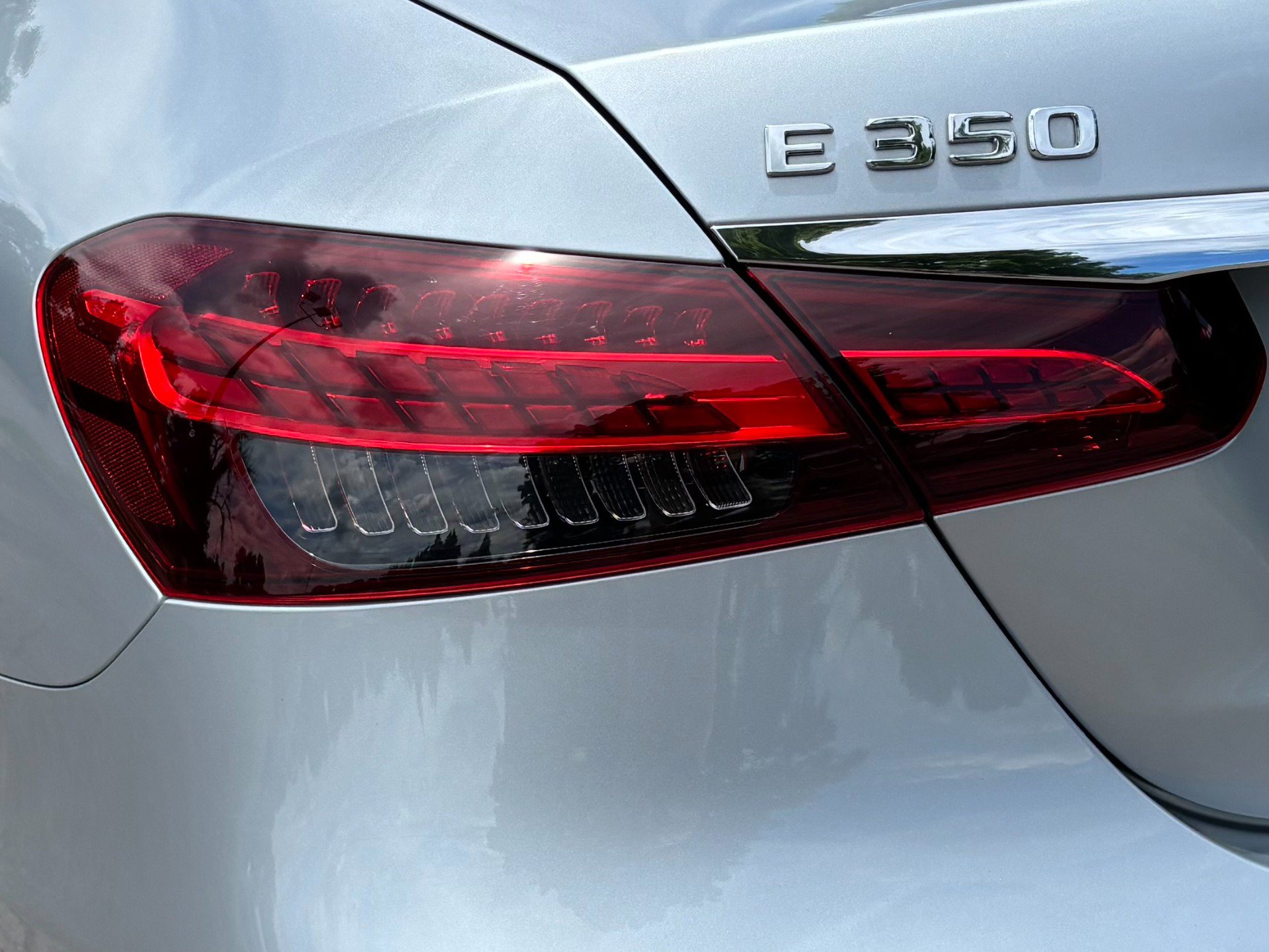 Used 2022 Mercedes-Benz E 350 4MATIC Sedan image 53