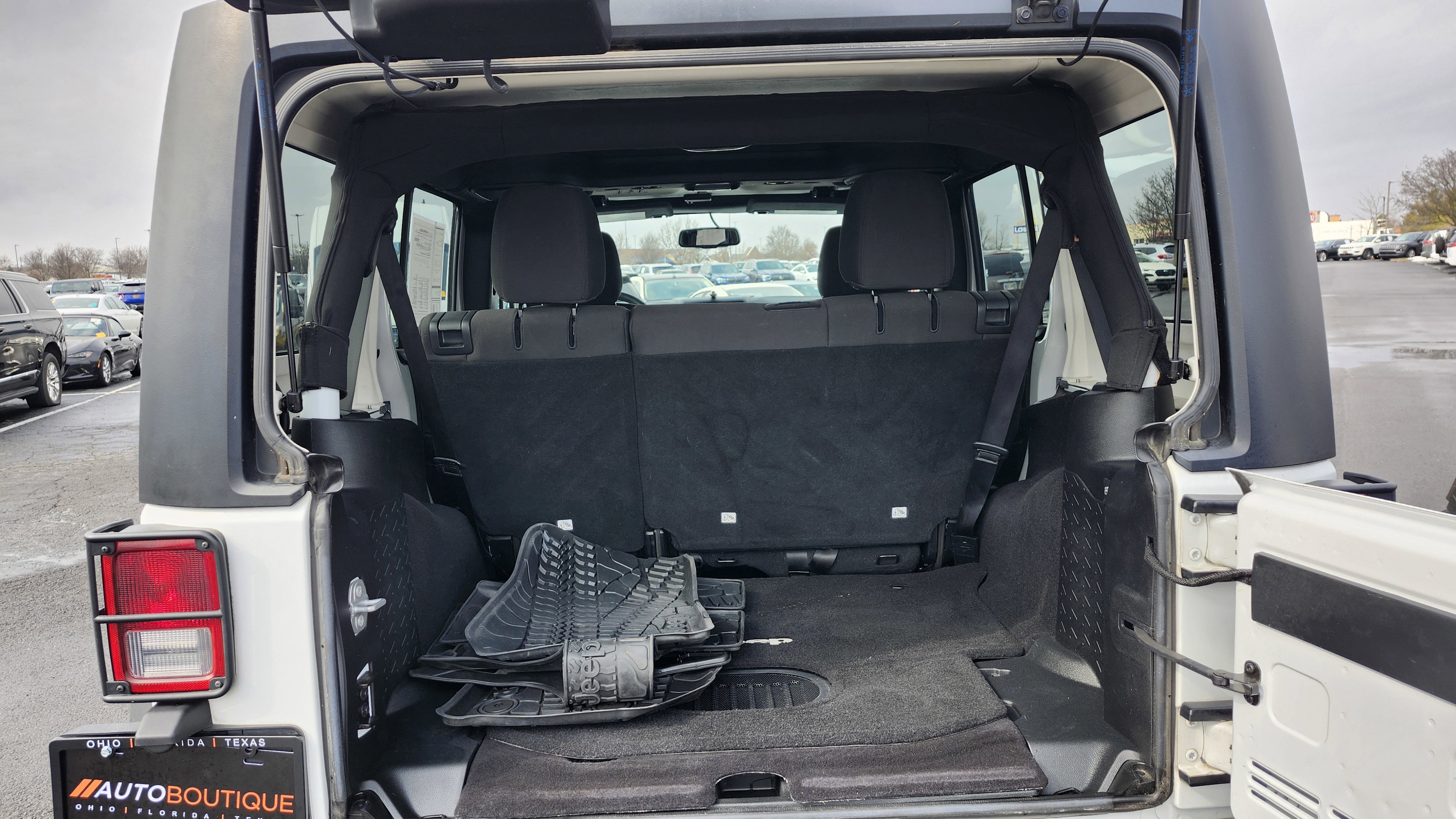 Used 2017 Jeep Wrangler Unlimited Sport image 19