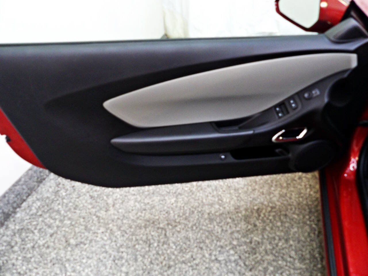 Used 2014 Chevrolet Camaro LS RWD image 7