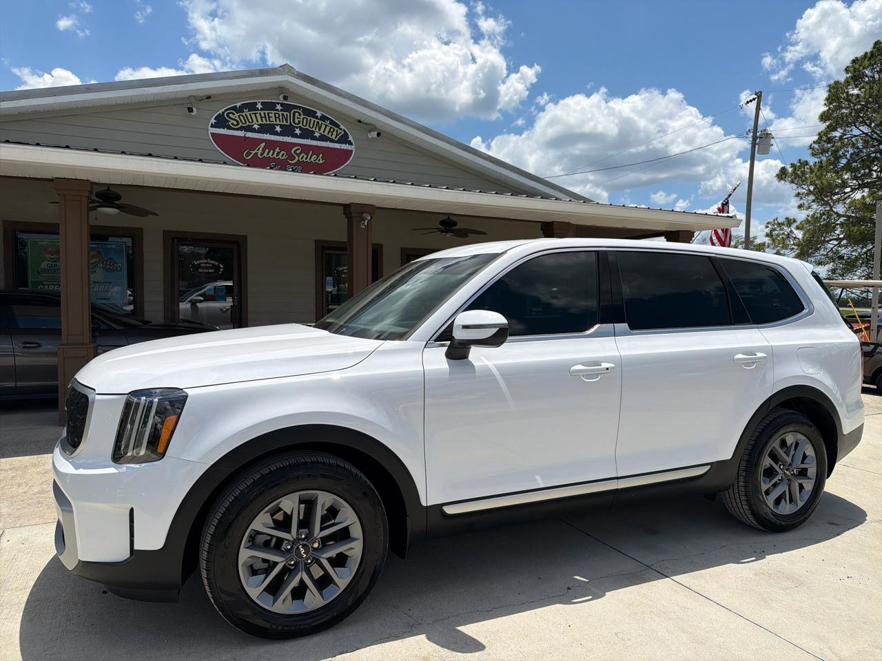 Used 2025 Kia Telluride LX