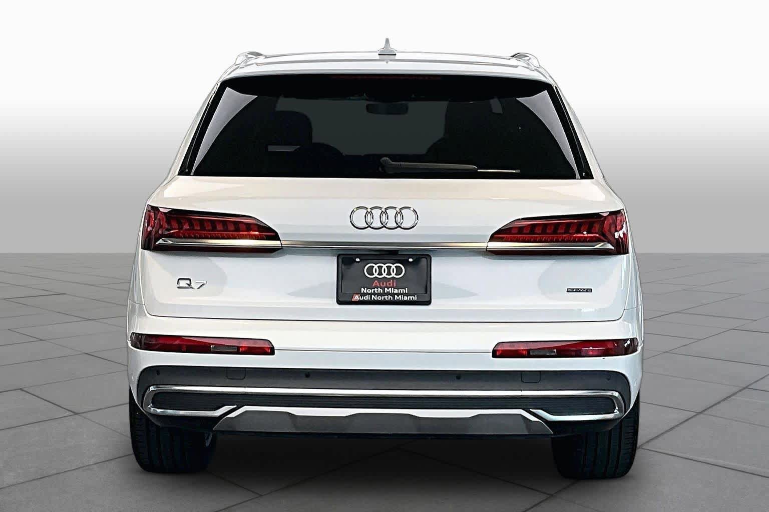 Used 2023 Audi Q7 2.0T Premium w/ Convenience Package AWD/4WD image 5
