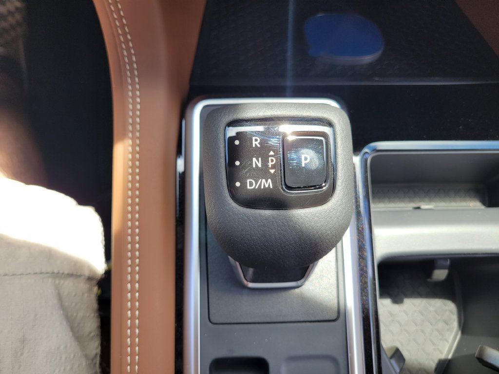 New 2026 Nissan Pathfinder Platinum AWD/4WD image 27