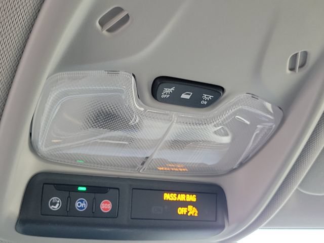 New 2027 Chevrolet Bolt LT w/ Comfort Package FWD image 14