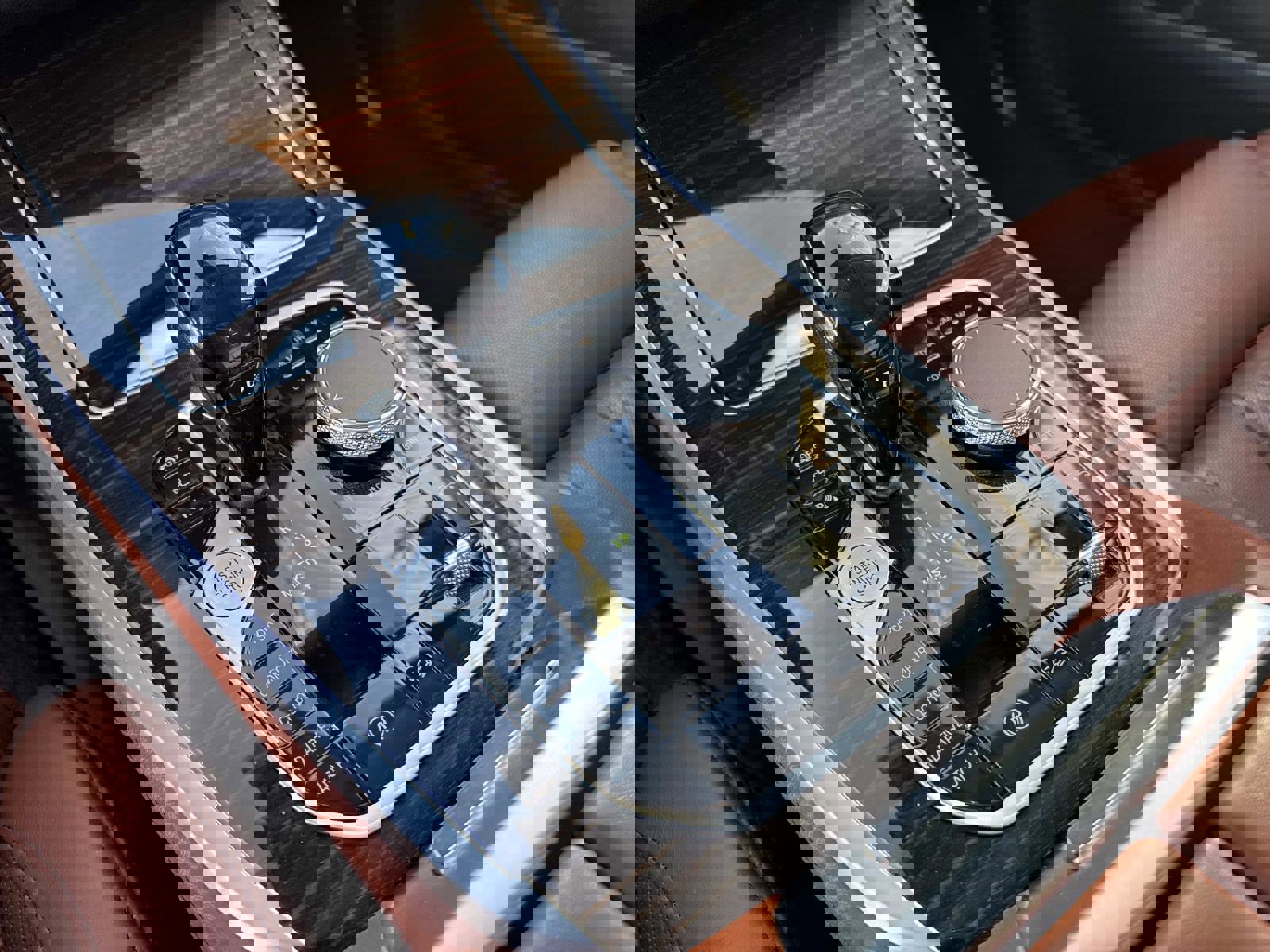 Used 2021 BMW X7 xDrive40i w/ Premium Package 2 image 25