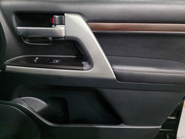 Used 2021 Toyota Land Cruiser Heritage Edition image 13