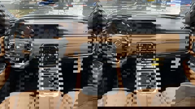 New 2026 Nissan Armada SL w/ Captain's Chari Seat Package image 28