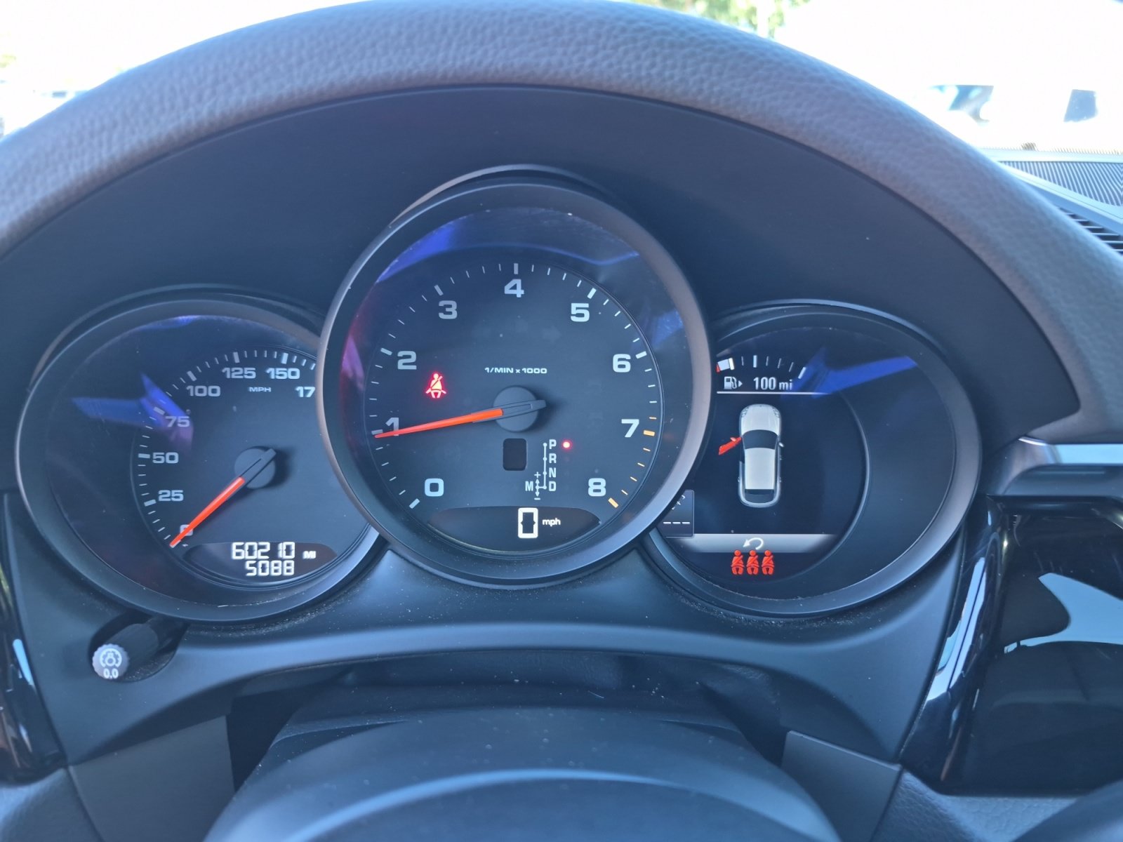 Used 2021 Porsche Macan AWD/4WD image 10