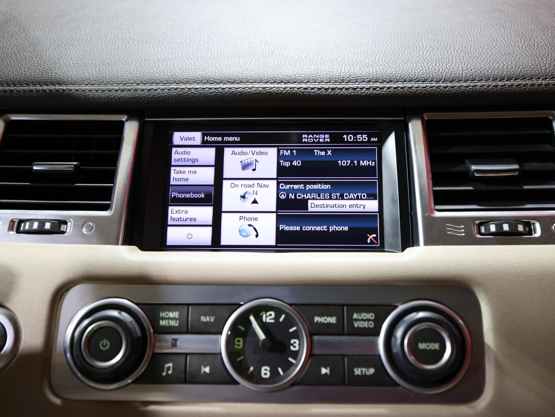 Used 2013 Land Rover Range Rover Sport HSE image 18