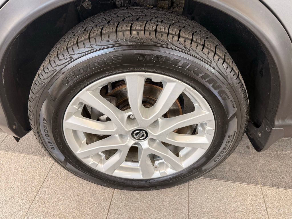 Used 2020 Nissan Rogue Sport SV w/ Technology Package image 40