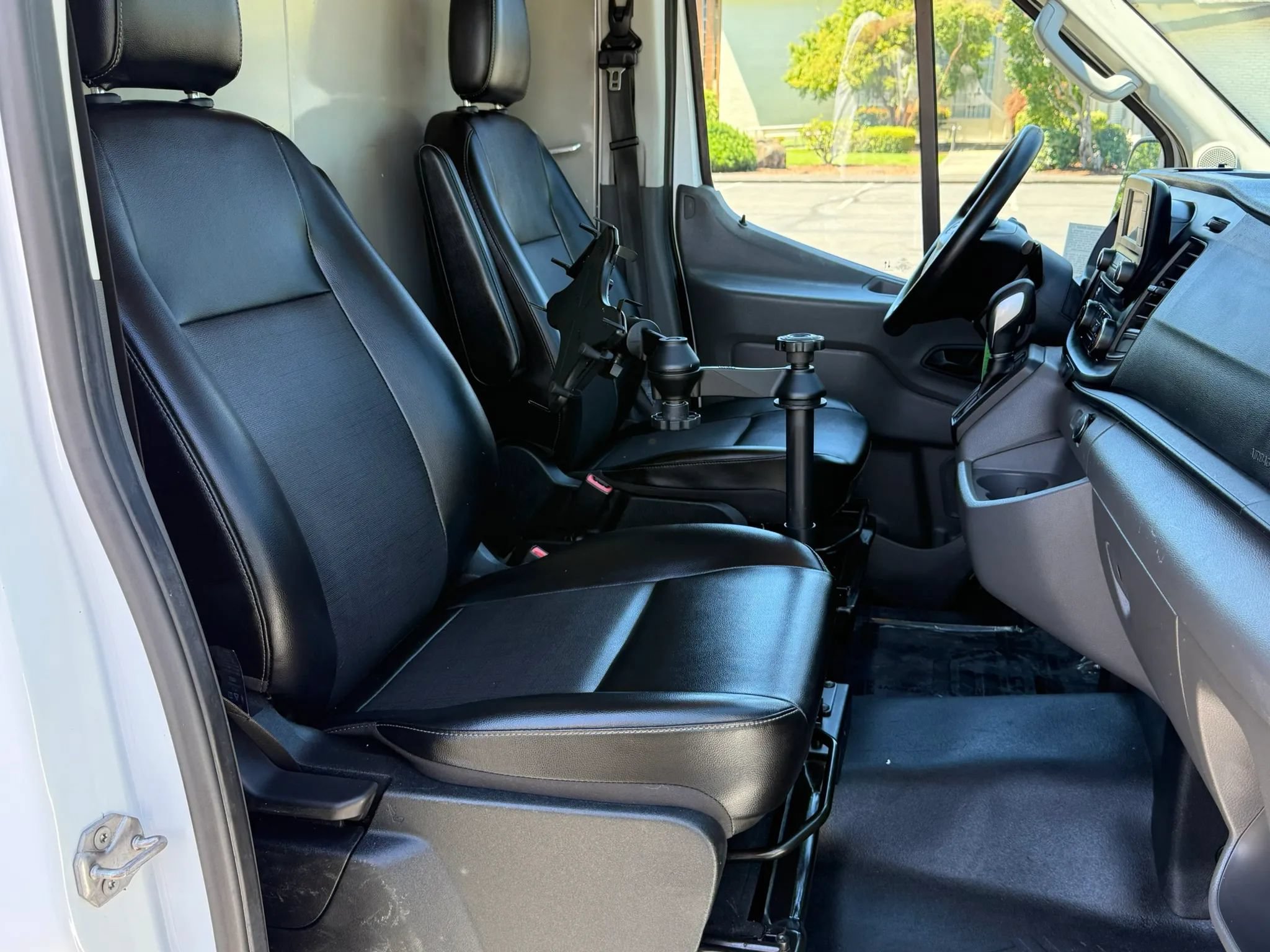 Used 2020 Ford Transit 150 Medium Roof RWD image 15