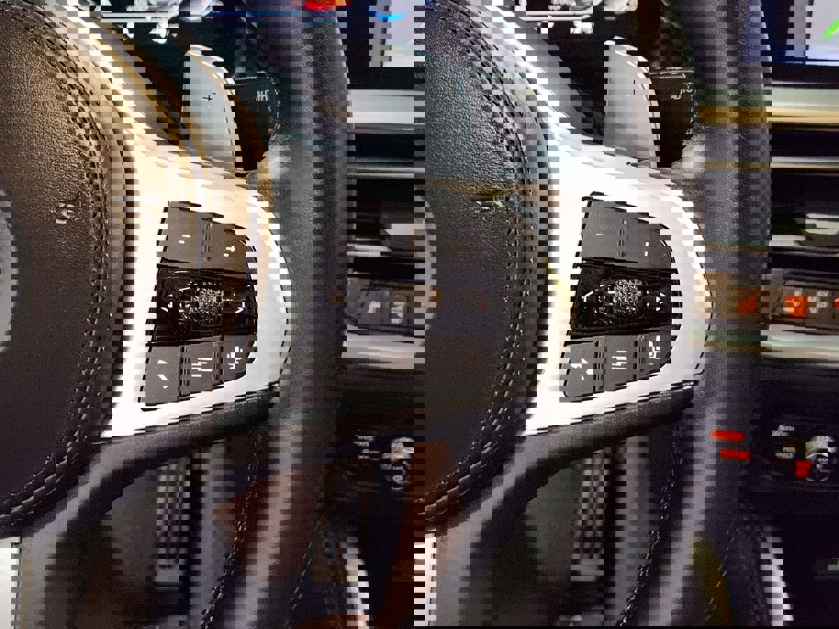 Used 2022 BMW 430i xDrive Coupe w/ M Sport Package image 48