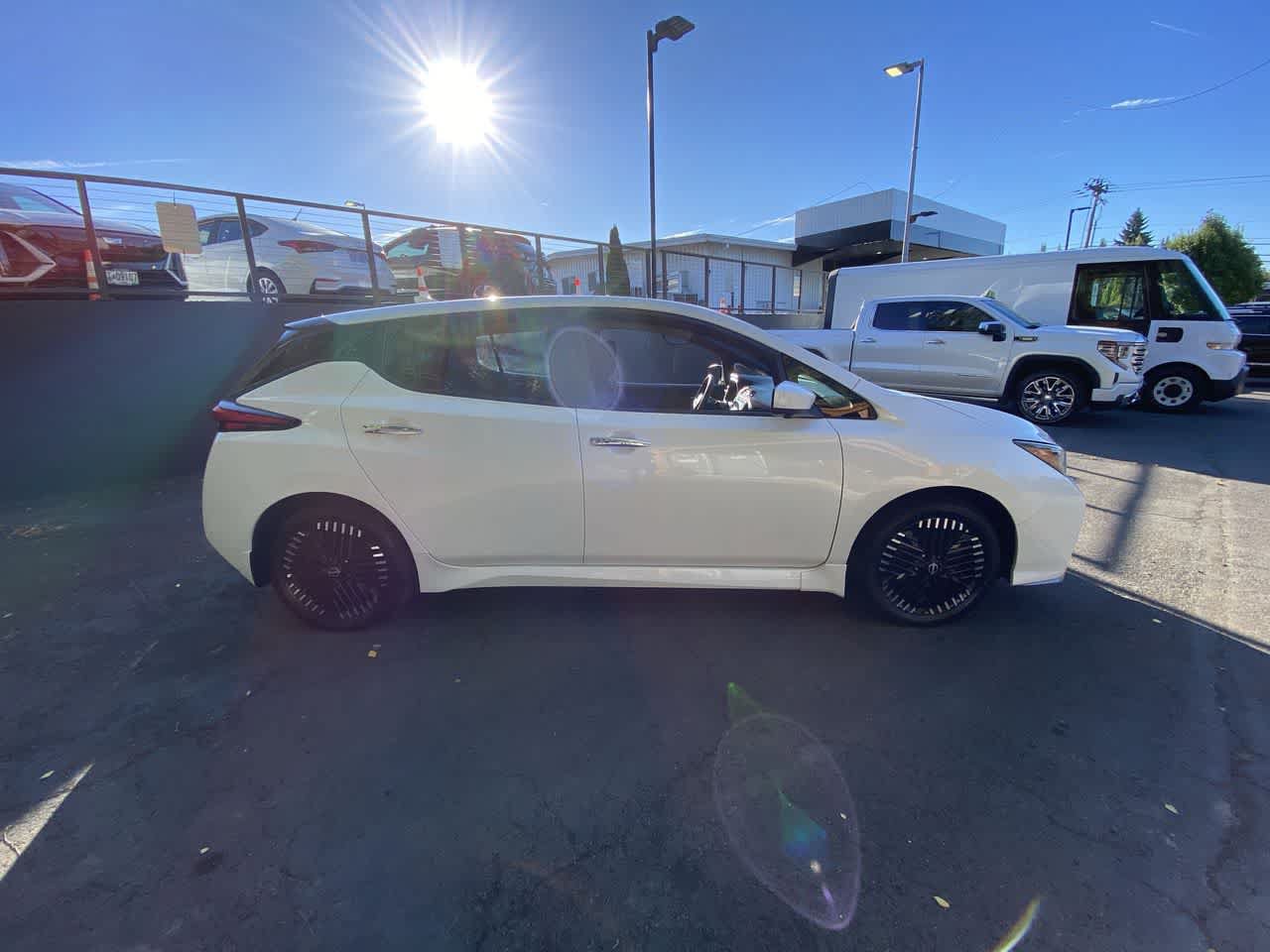Used 2023 Nissan Leaf SV Plus FWD image 7