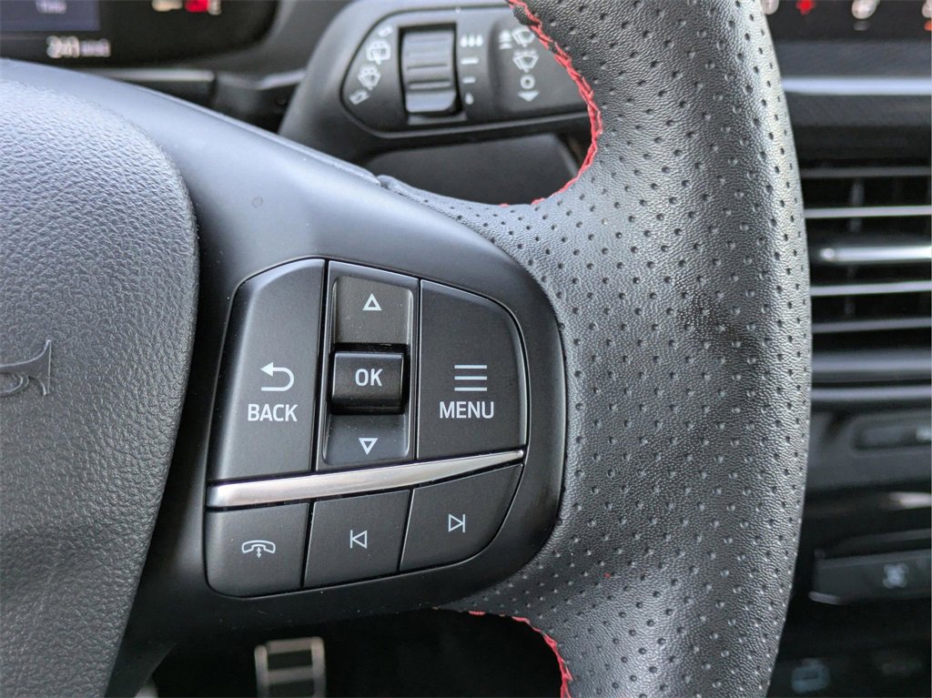 Used 2023 Ford Escape ST-Line w/ Tech Pack #1 image 11