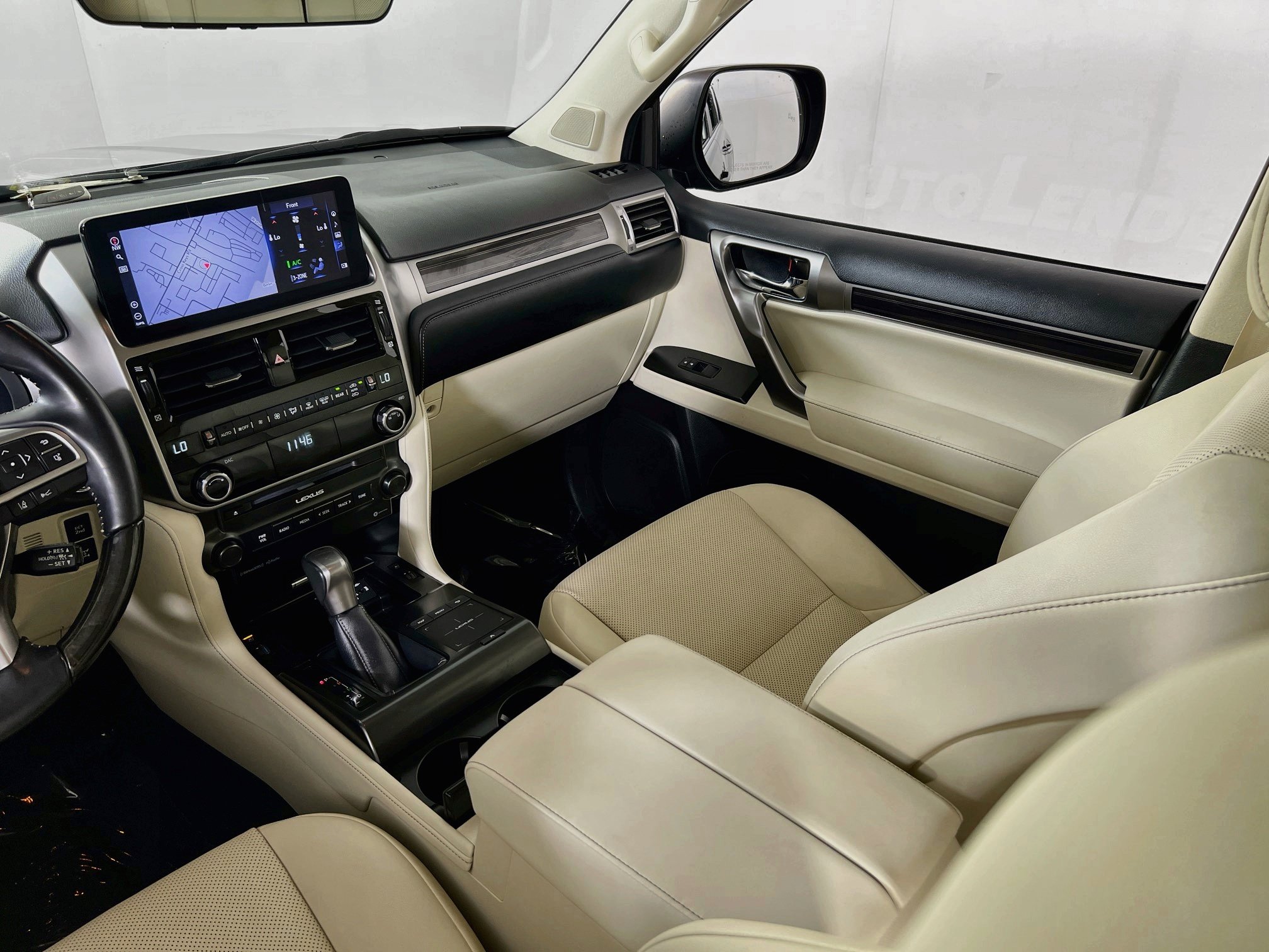 Used 2022 Lexus GX 460 Premium w/ Premium Package AWD/4WD image 24