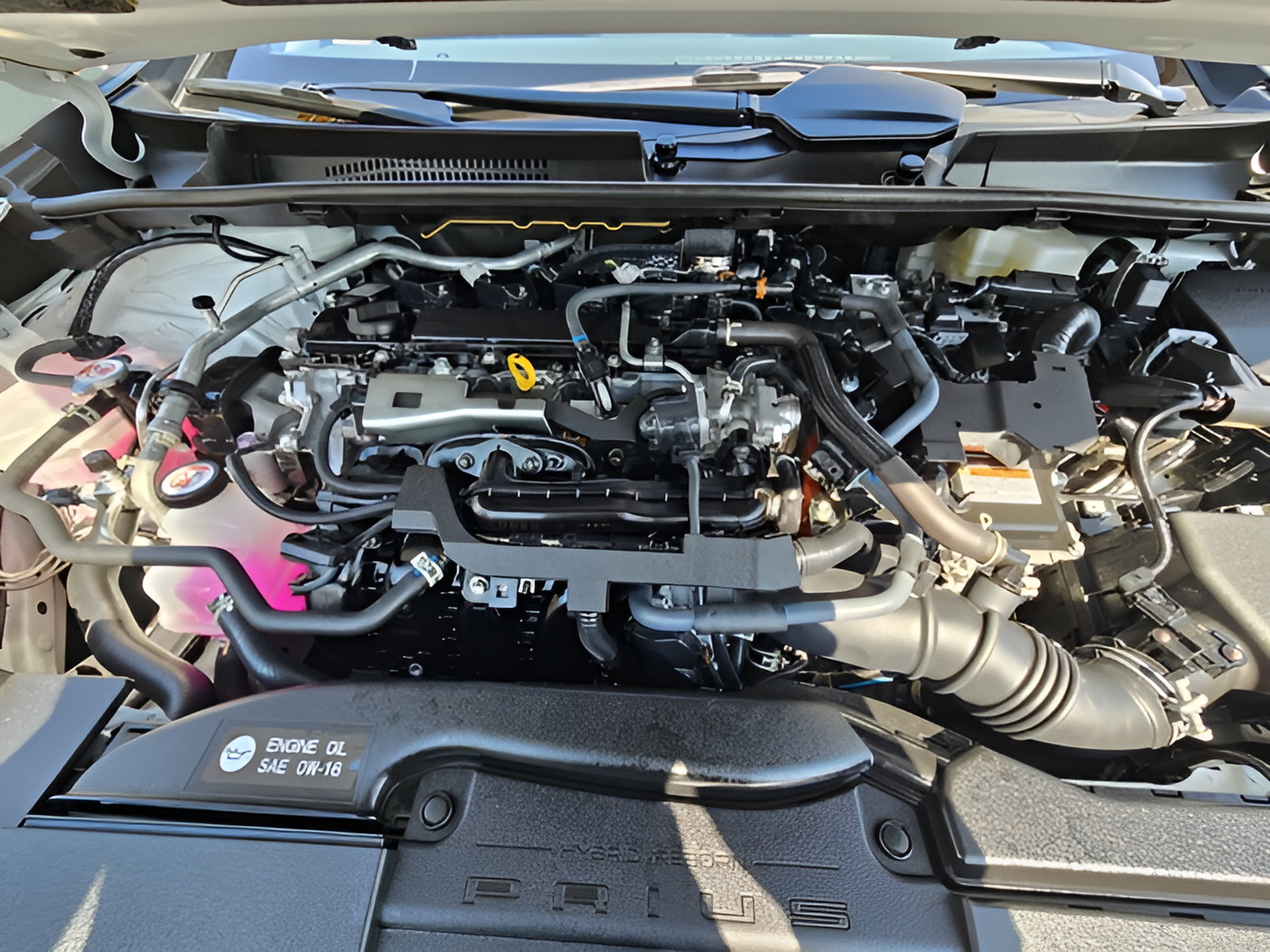 Used 2024 Toyota Prius XLE FWD image 24