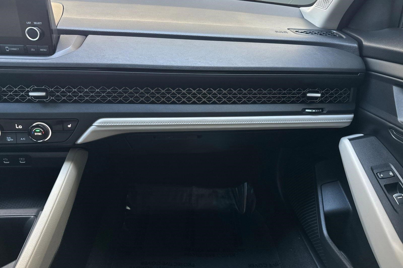 Certified 2024 Honda Accord EX image 29