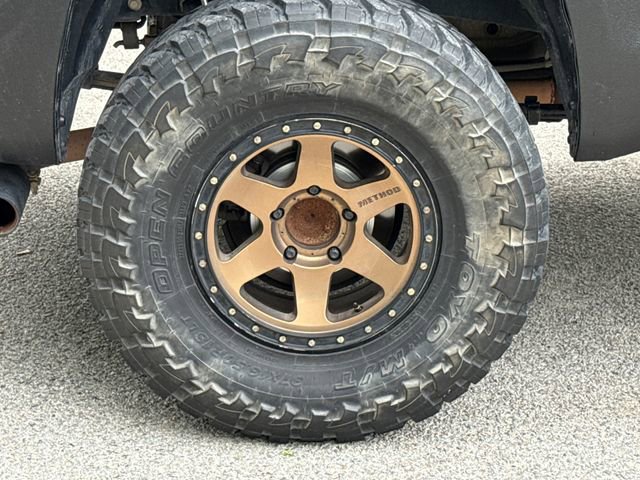 Used 2016 Toyota Tundra SR5 w/ SR5 Upgrade Package AWD/4WD image 9