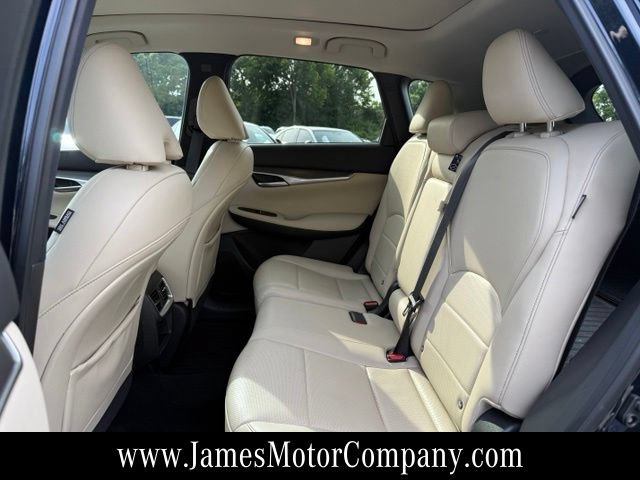 Used 2022 INFINITI QX50 Luxe AWD/4WD image 17