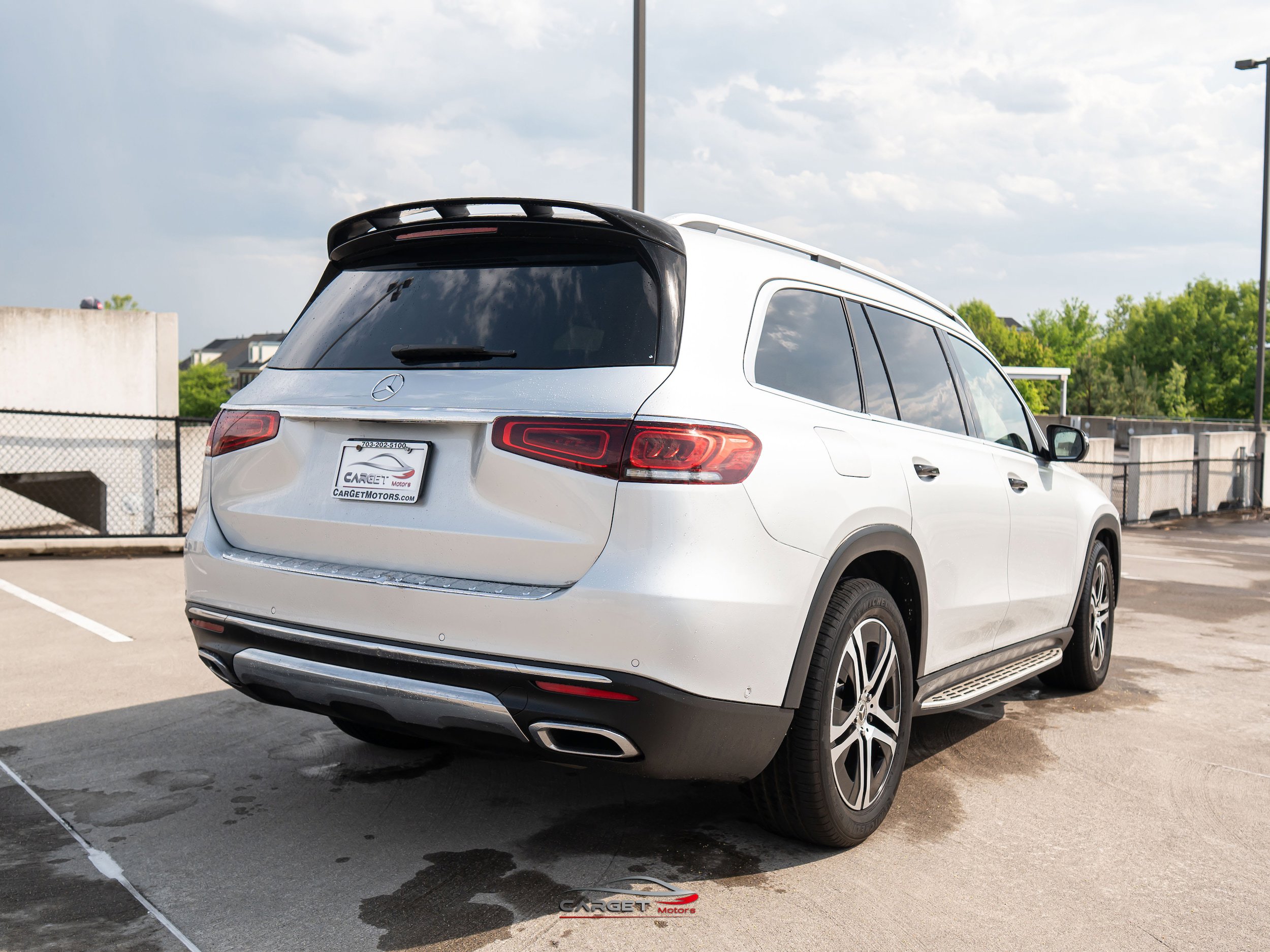 Used 2021 Mercedes-Benz GLS 450 4MATIC image 7