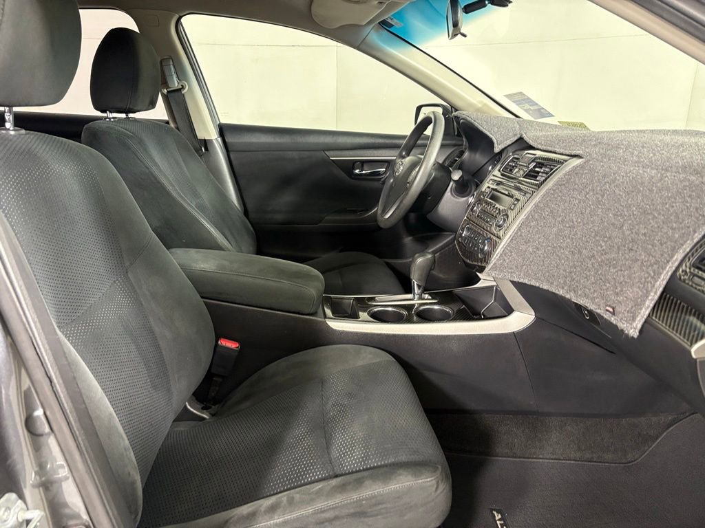 Used 2015 Nissan Altima 2.5 S w/ Sport Value Package image 14