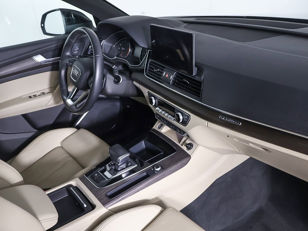 Used 2022 Audi Q5 2.0T Premium w/ Convenience Package image 28