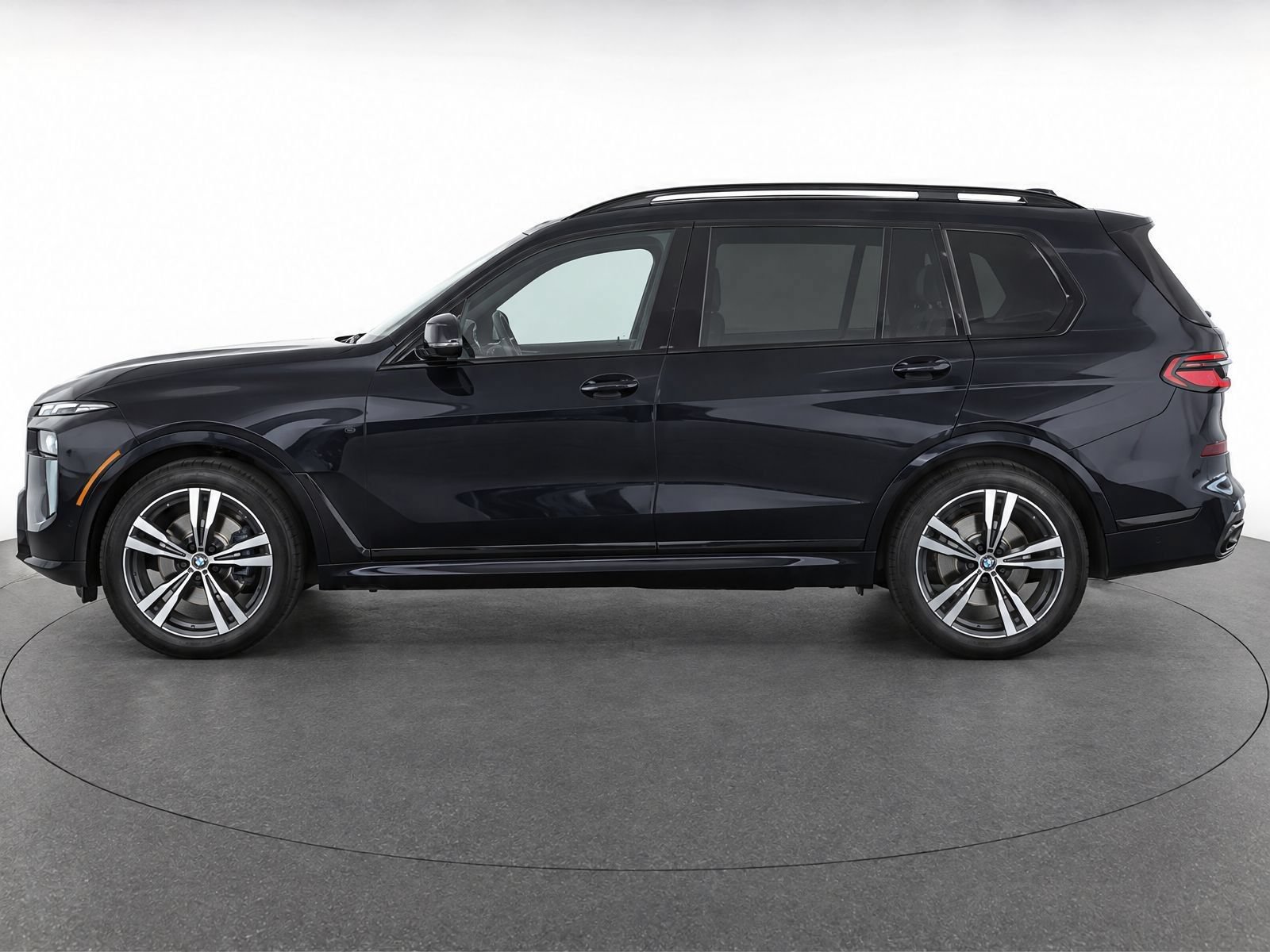 Used 2026 BMW X7 xDrive40i AWD/4WD image 3