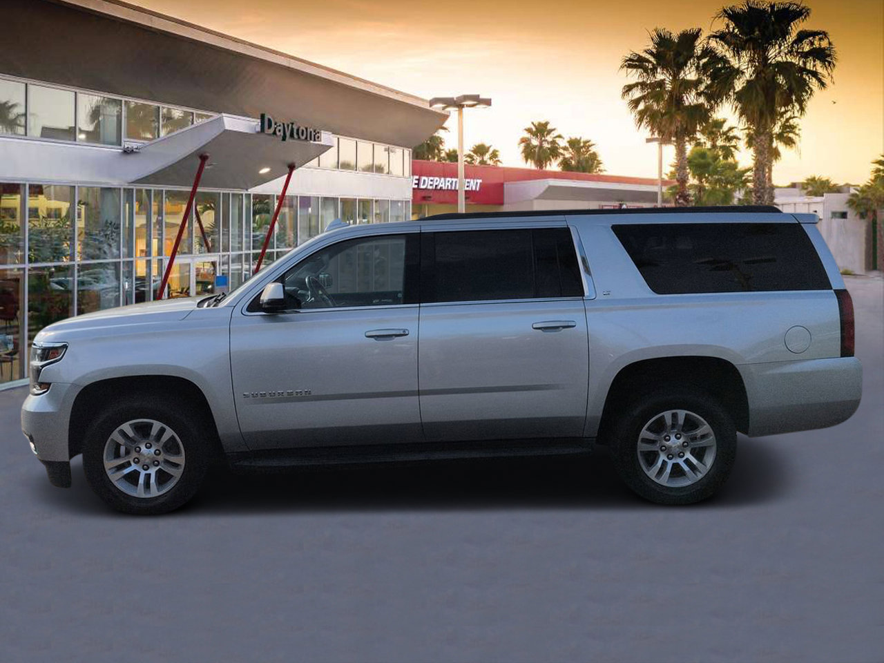 Used 2019 Chevrolet Suburban LT AWD/4WD image 6