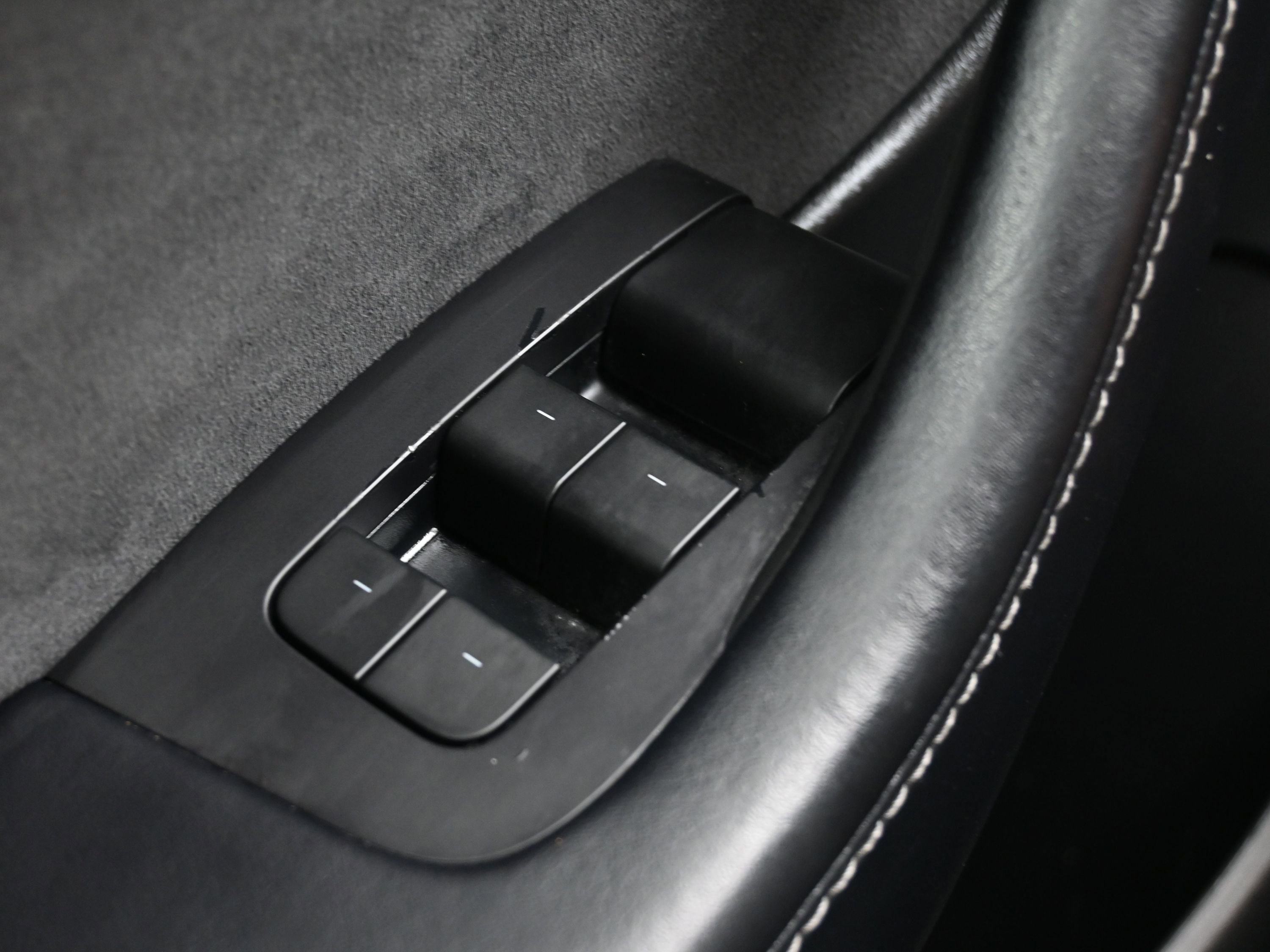 Used 2022 Tesla Model Y Performance image 22