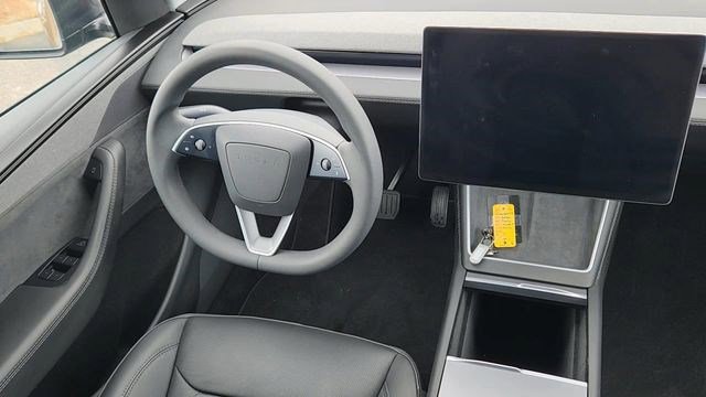 Used 2026 Tesla Model Y Long Range image 5