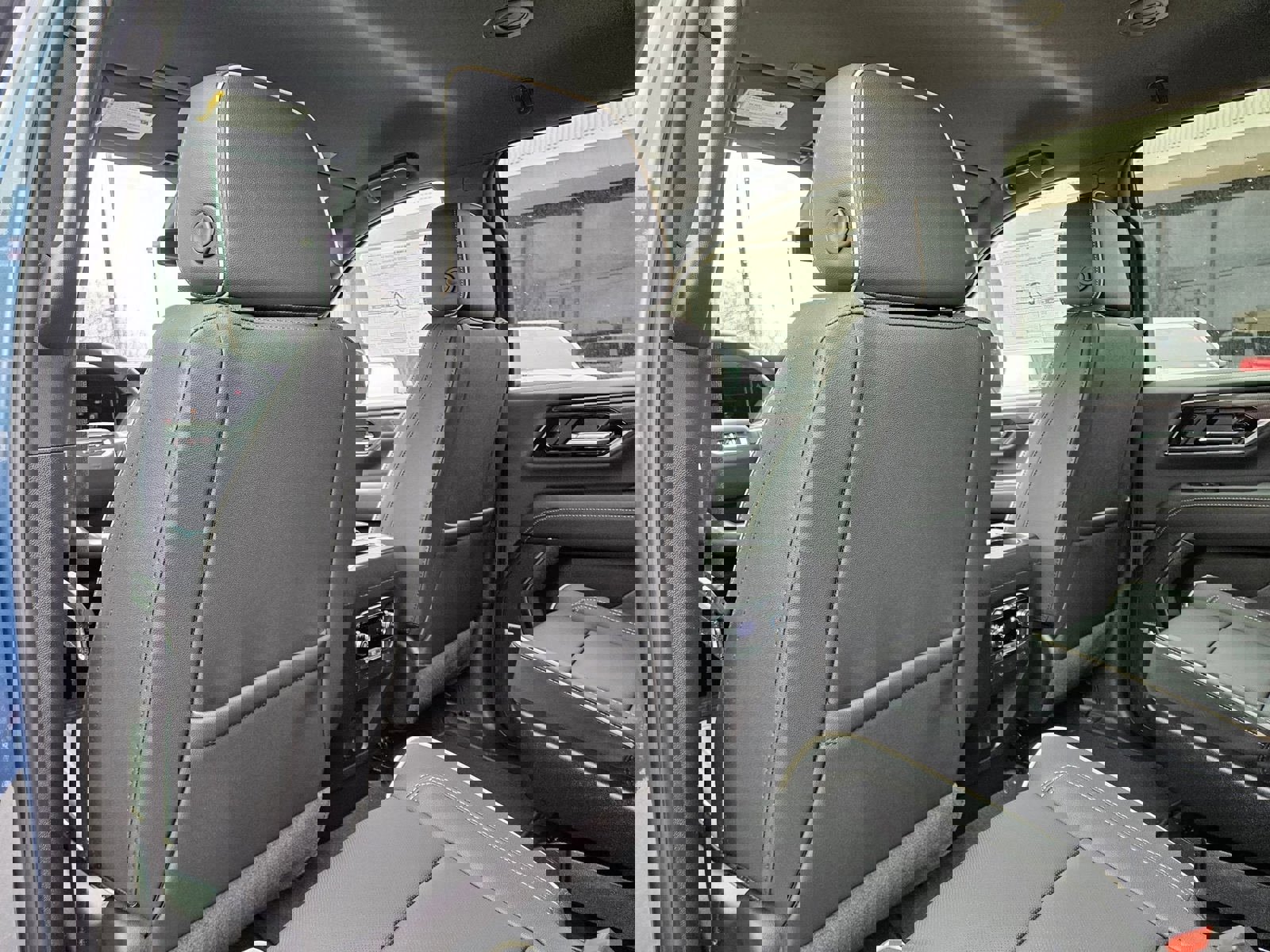 New 2026 GMC Yukon Elevation image 23