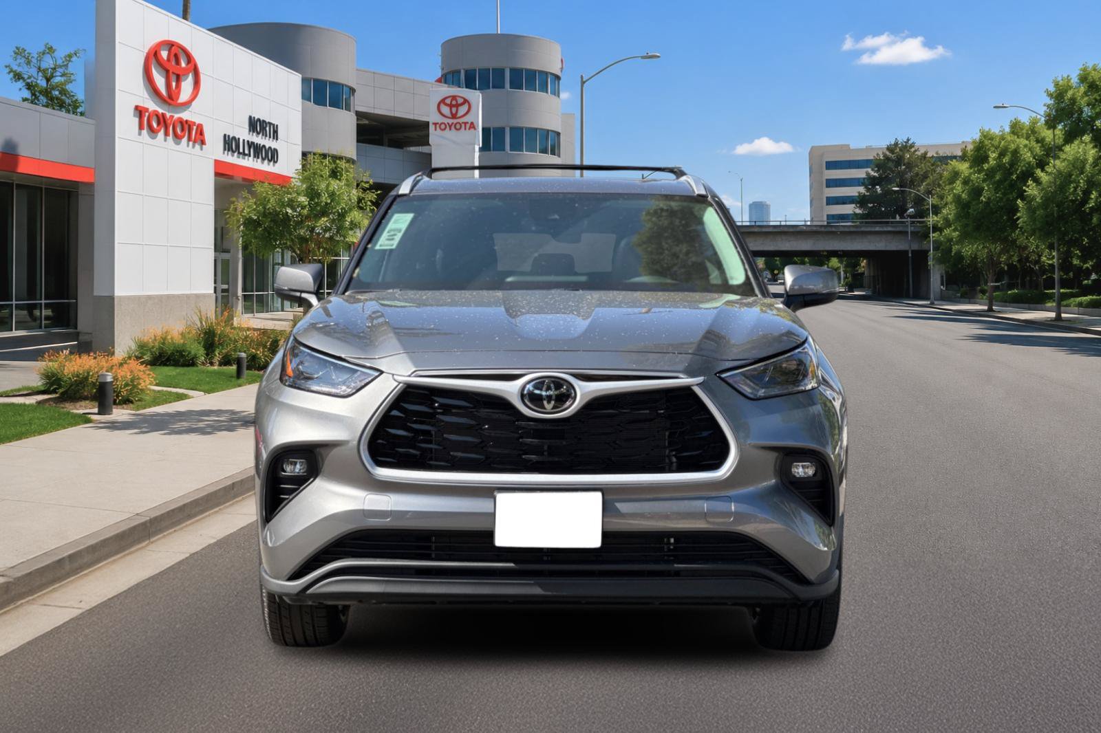 New 2026 Toyota Highlander XLE AWD/4WD image 8