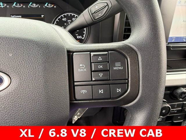 New 2026 Ford F250 XL w/ XL Chrome Package image 25