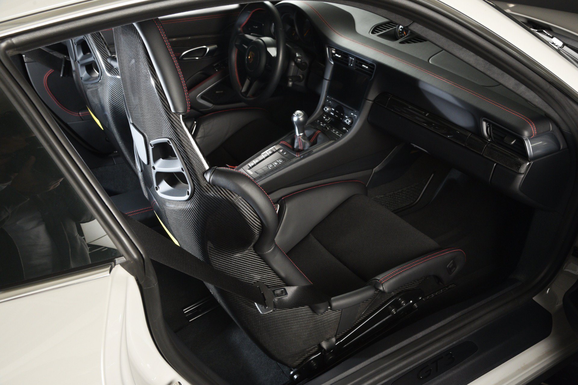 Used 2019 Porsche 911 GT3 RWD image 40