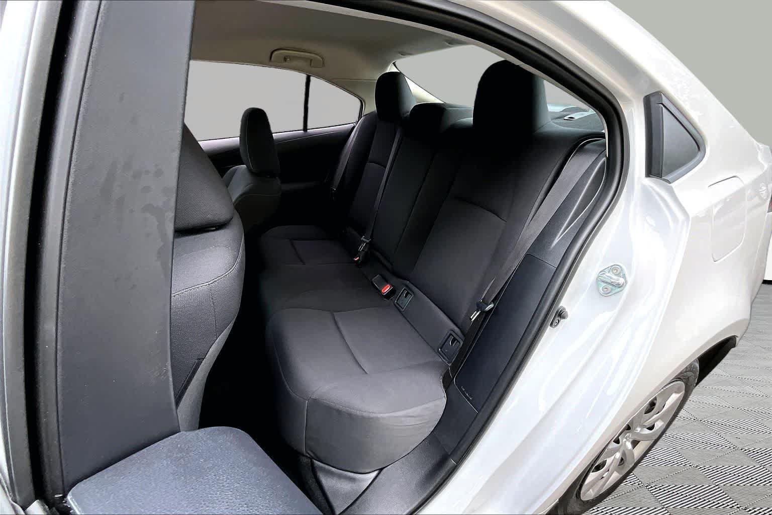 Used 2026 Toyota Corolla LE FWD image 38