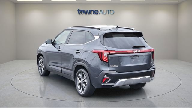 Used 2024 Kia Seltos S AWD/4WD image 3