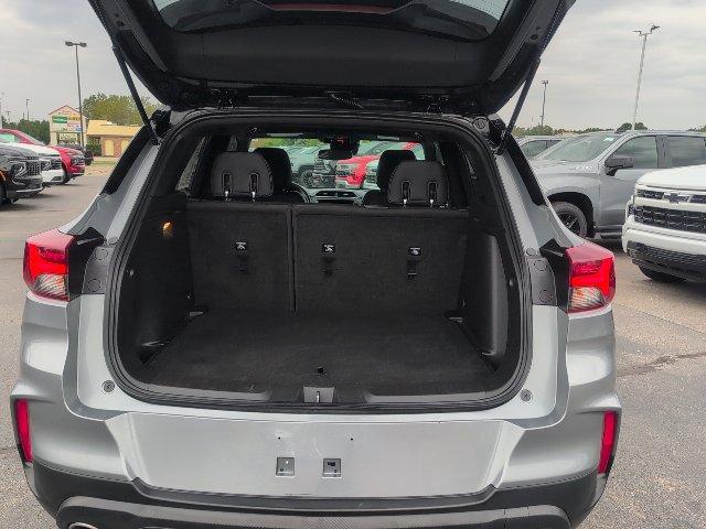 Used 2023 Chevrolet TrailBlazer RS w/ Convenience Package AWD/4WD image 8