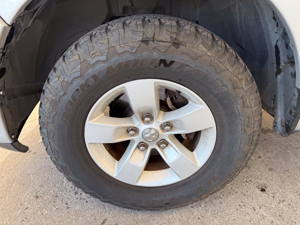 Used 2016 RAM 1500 Express AWD/4WD image 10