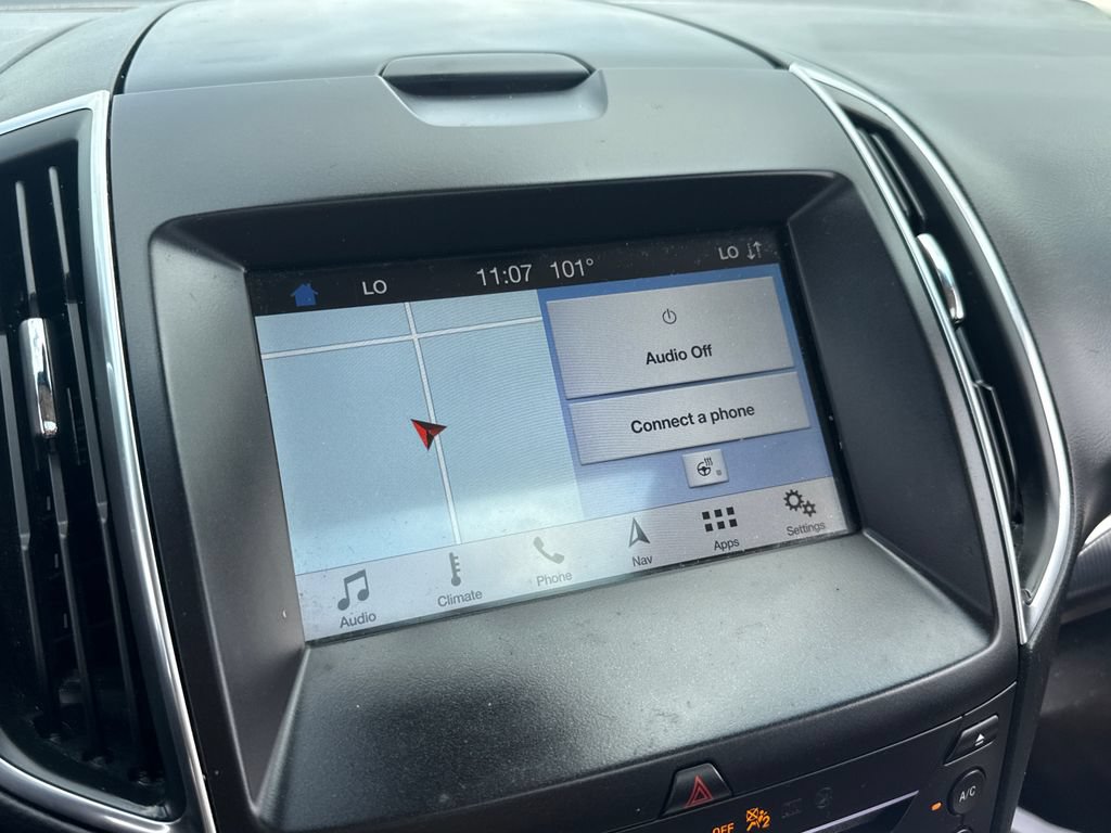Used 2019 Ford Edge Titanium w/ Equipment Group 301A AWD/4WD image 34