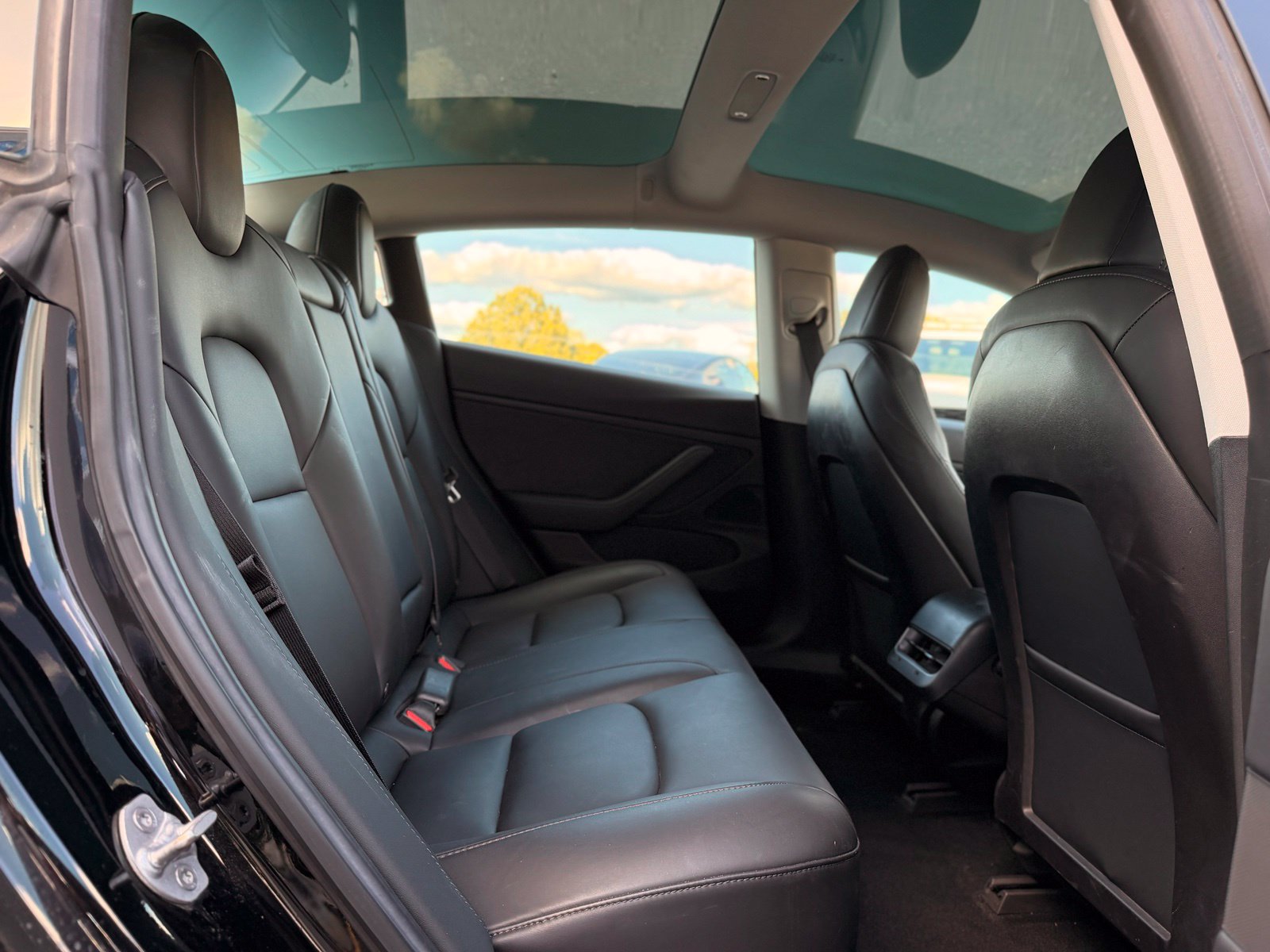 Used 2019 Tesla Model 3 Long Range AWD/4WD image 22