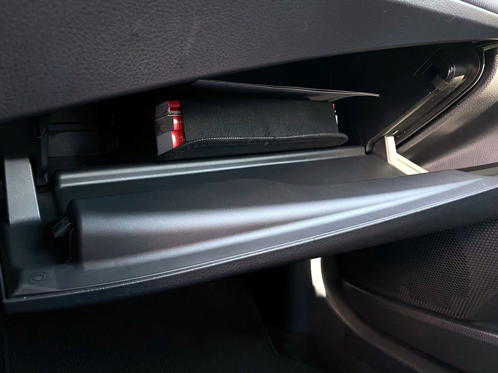 Used 2025 Toyota Camry SE image 19