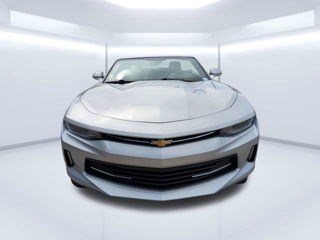 Used 2018 Chevrolet Camaro LT w/ RS Package RWD image 9