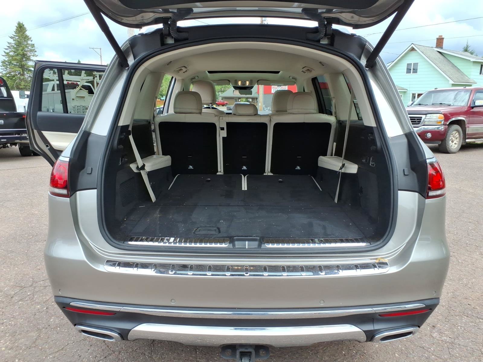 Used 2022 Mercedes-Benz GLS 450 4MATIC image 12