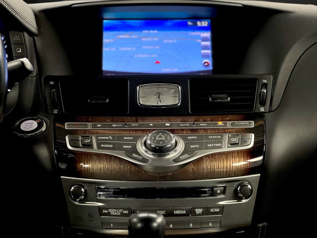 Used 2019 INFINITI Q70 L 5.6 AWD/4WD image 23